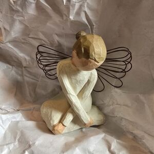 Willow Tree Kneeling Angel Sculpture - Cream and Gold